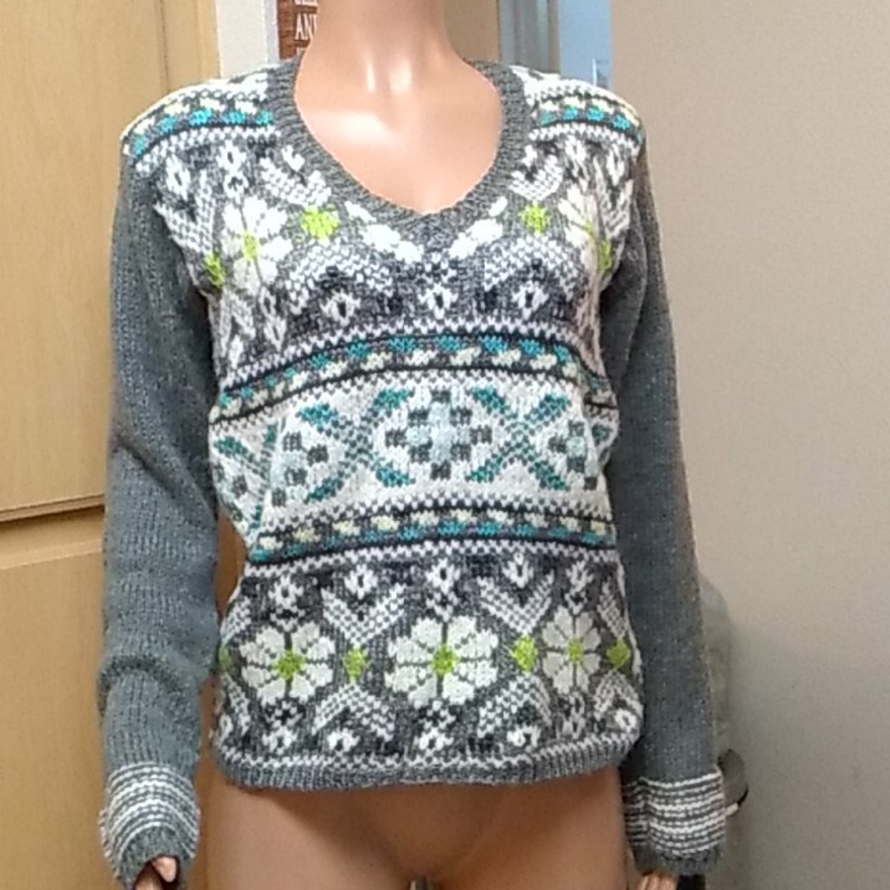 Level Eight Women's Sweater